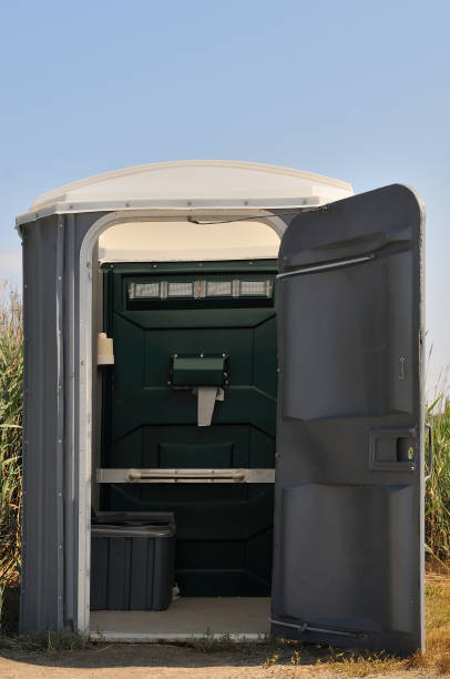 Best Portable restroom trailer rental  in Alderwood Manor, WA