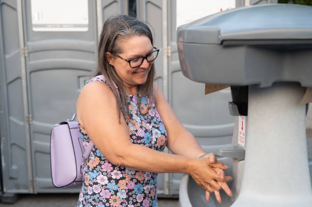 Best Best portable toilet rental  in Alderwood Manor, WA